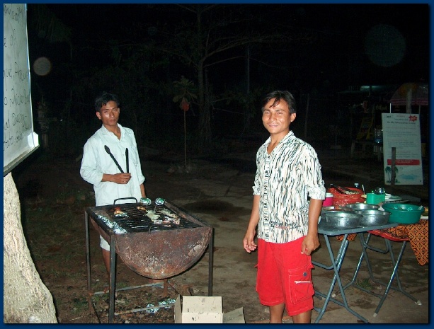 600x451 pixels (122K)